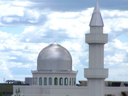 Masjid-Baitun-Nur-di-Calgary-Alberta-Canada-1024x768