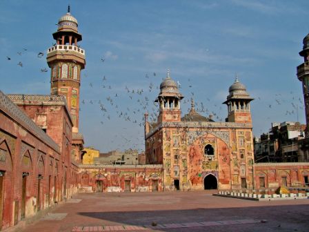 Masjid-di-Wazie-Khan-Pakistan