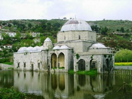 Masjid-Lead-di-Scutari-Albania