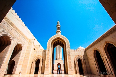 Masjid-Raya-Sultan-Qobus